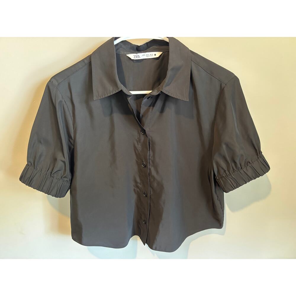 Zara Cropped Button Down Top - size M